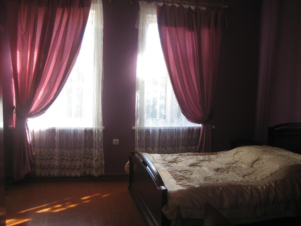 Guesthouse Gegi Kutaisi Rom bilde