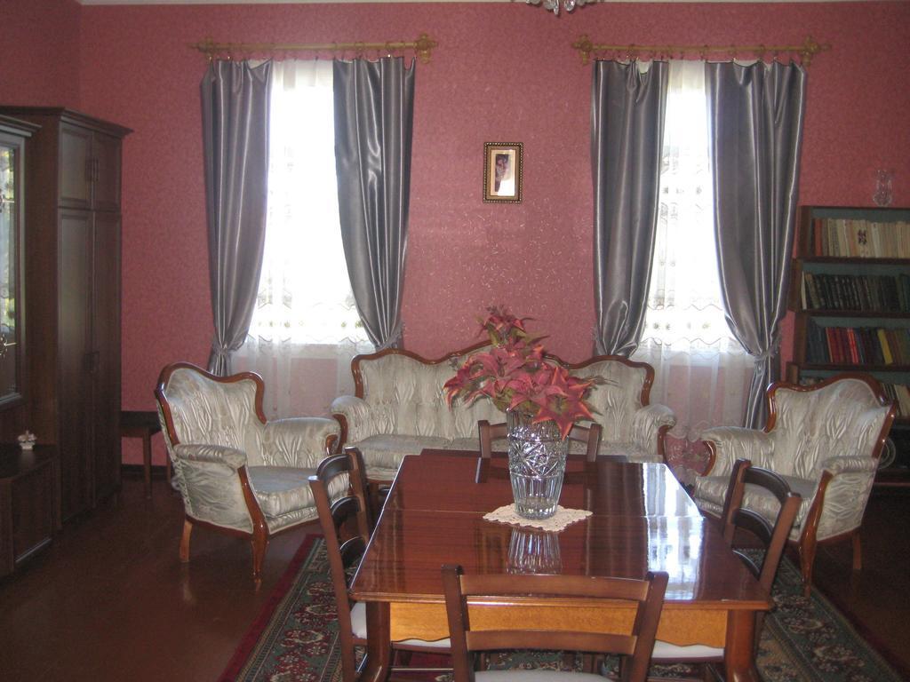 Guesthouse Gegi Kutaisi Rom bilde
